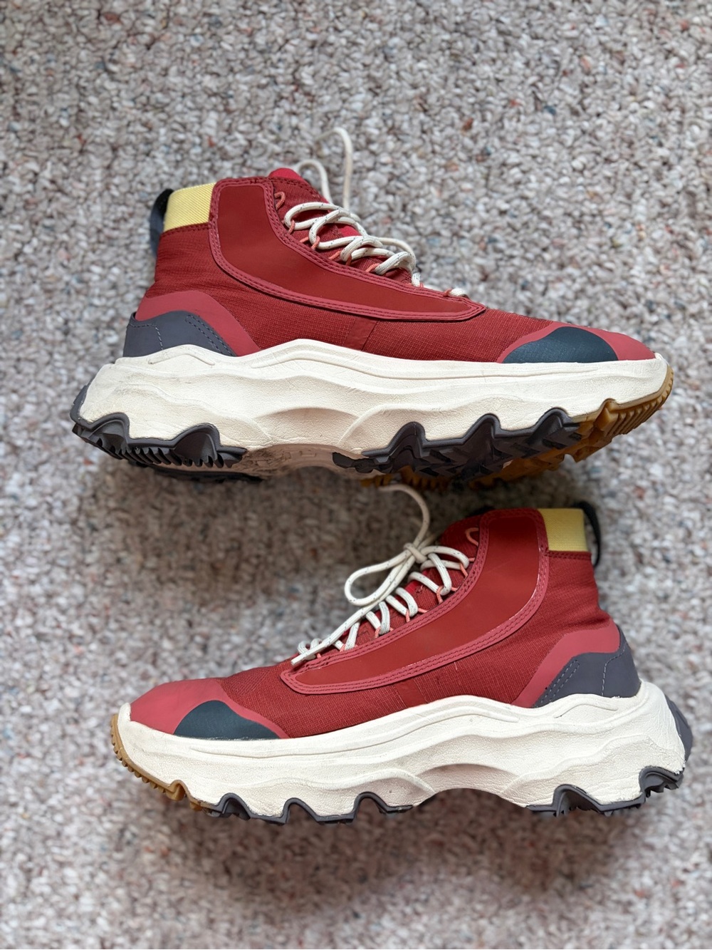 SOREL Kinetic Breakthru Venture Mid WP Boot shoe hiking women’s size 10.5 red - Picture 1 of 6